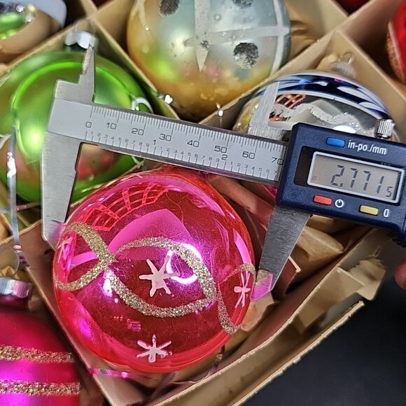 Vintage 1940s-50s Glass Christmas Balls Ornaments Baubles Lot Of 12 Please Read - Picture 16 of 16